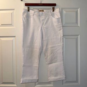 Democracy White Cropped Jeans